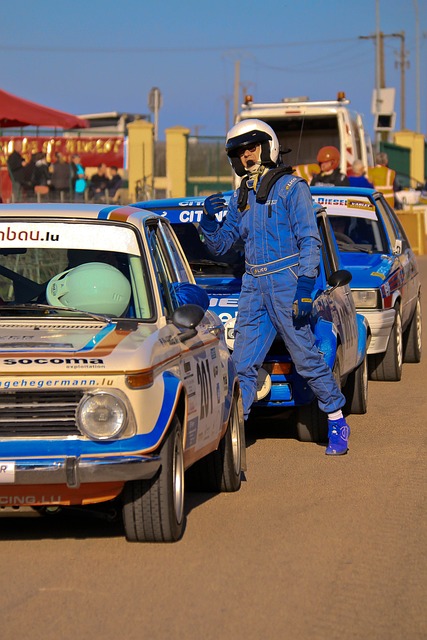 提升他们的 提升他们的